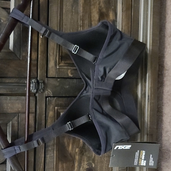 Light Speed High Impact Bra - Picture 2 of 4